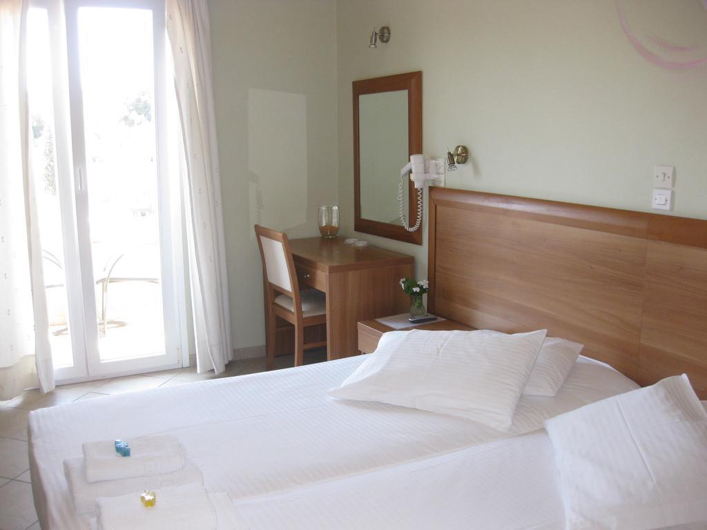 Virginia Hotel Számosz Kültér fotó